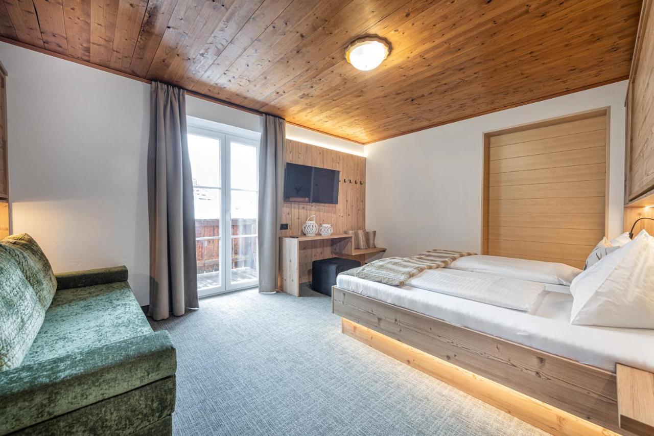 Jugendhotel Gruber グロースアルル エクステリア 写真