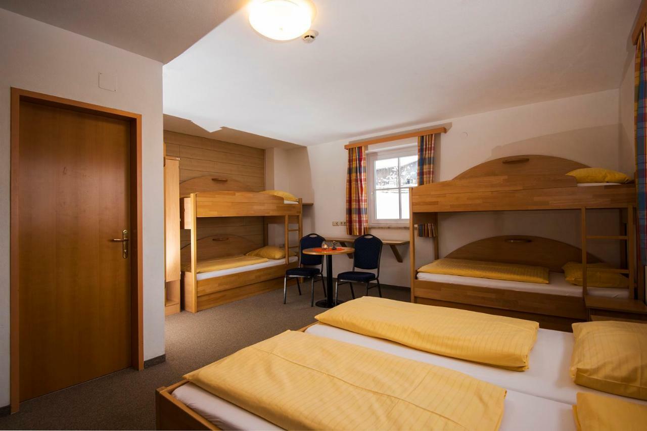 Jugendhotel Gruber グロースアルル エクステリア 写真