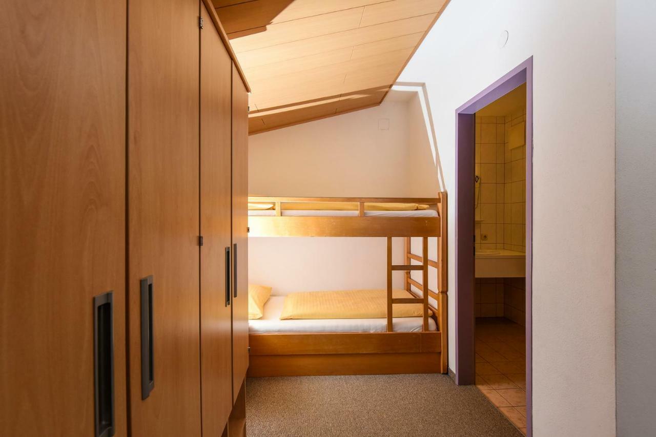 Jugendhotel Gruber グロースアルル エクステリア 写真