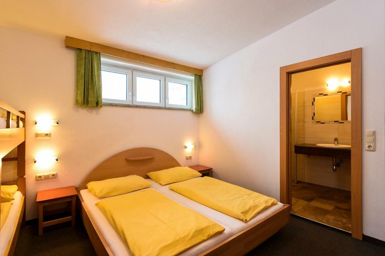 Jugendhotel Gruber グロースアルル エクステリア 写真